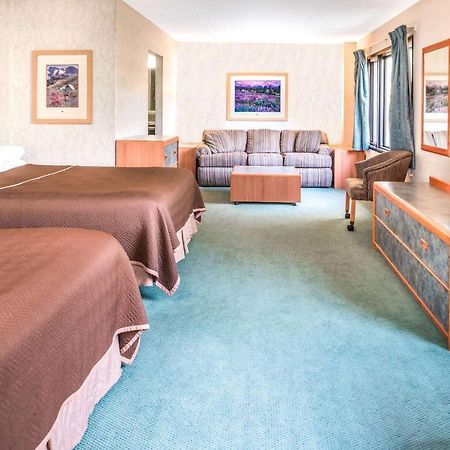 Travelodge By Wyndham Kalispell Exterior foto